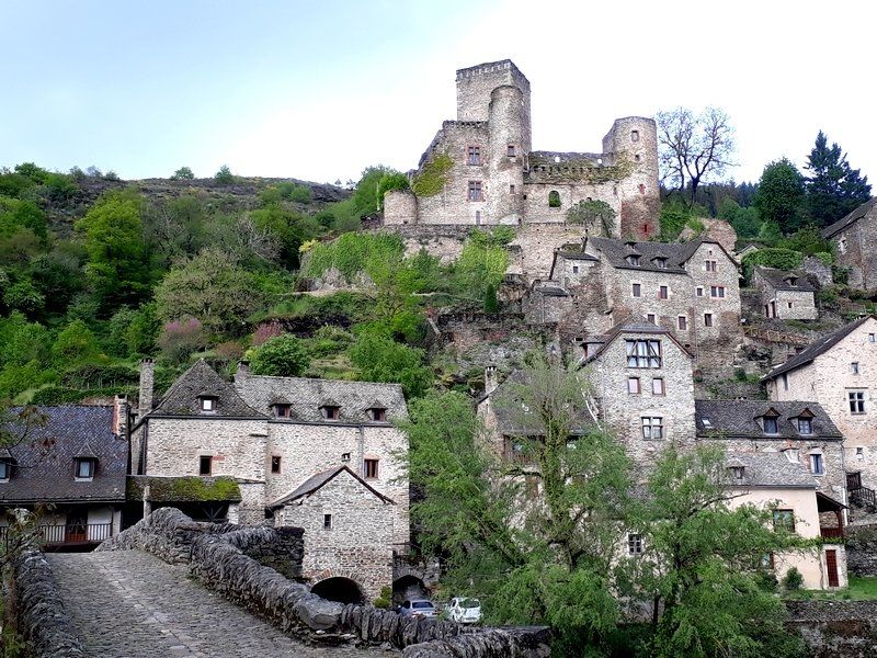 Belcastel et son château