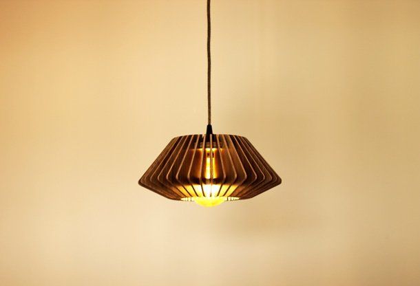 Luminaire, suspension en bois, fabrication artisanale et française, lustre