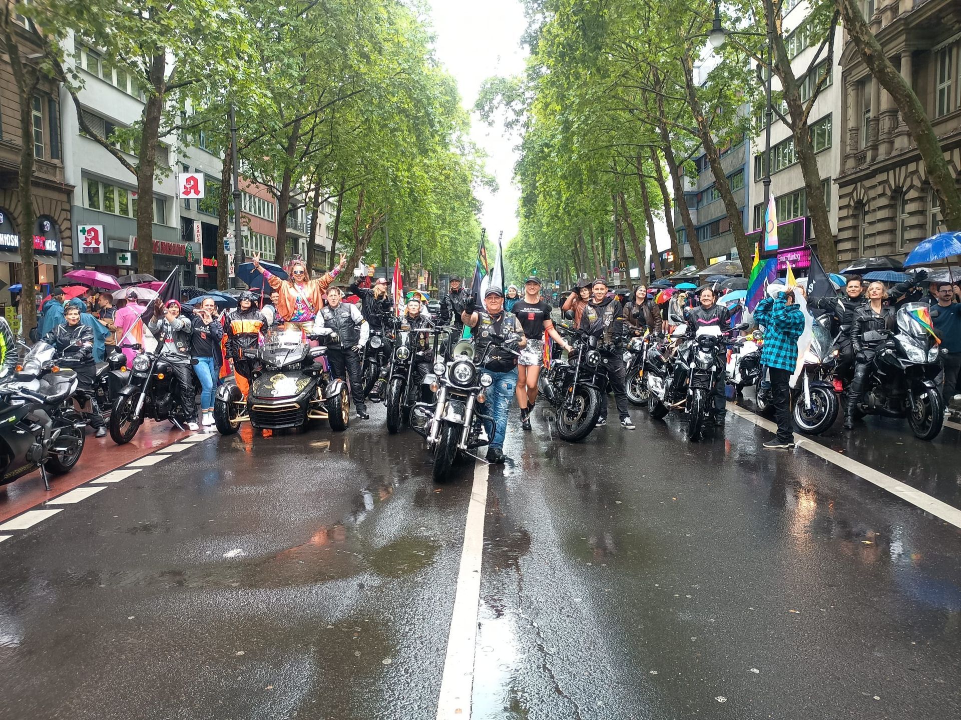 DYKES ON BIKES® Rhein-Weser | LGBTIQ+Motorrad Community