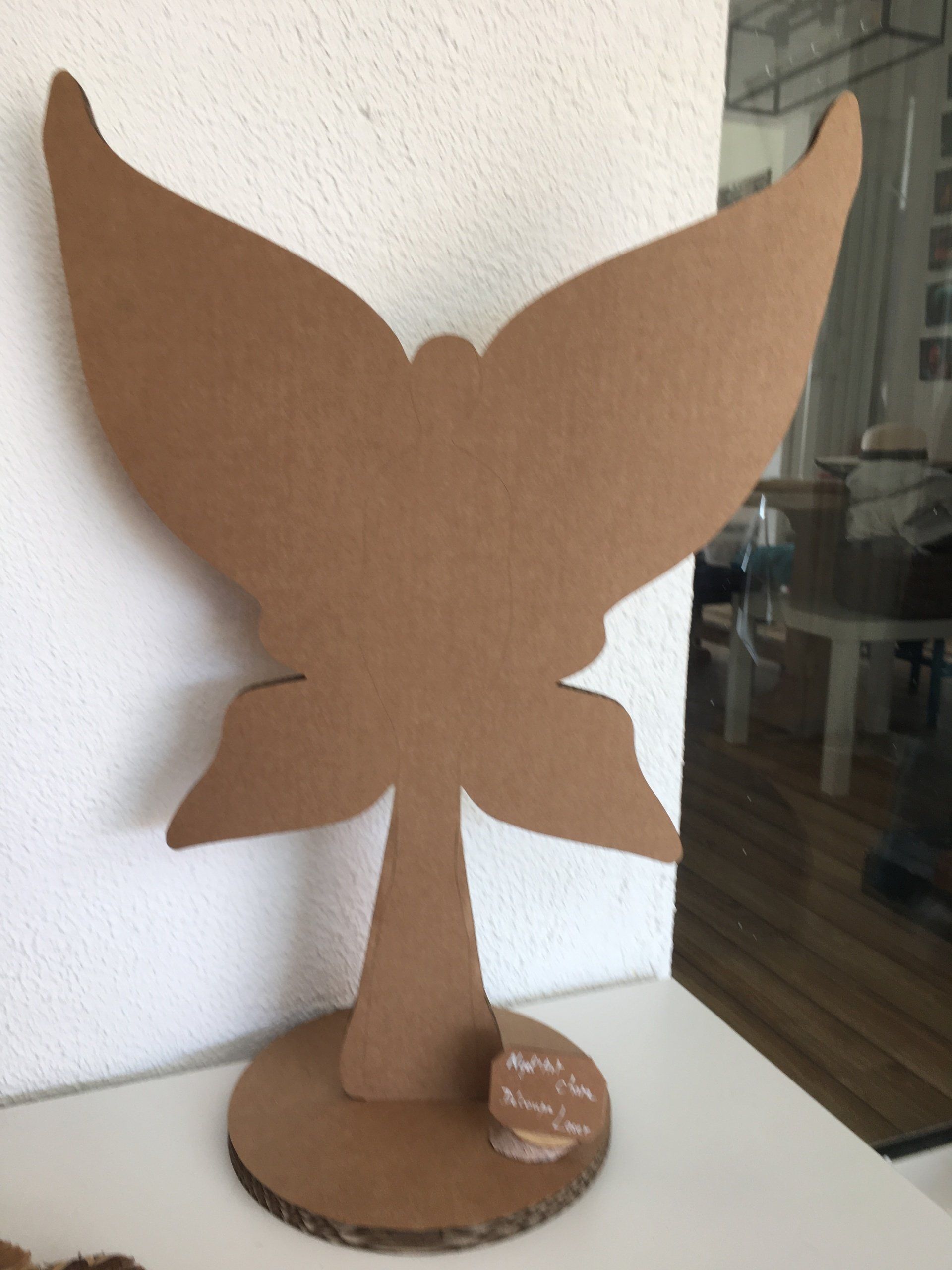 Ngel'Art - chara - Découpe laser sur carton- Digital arts