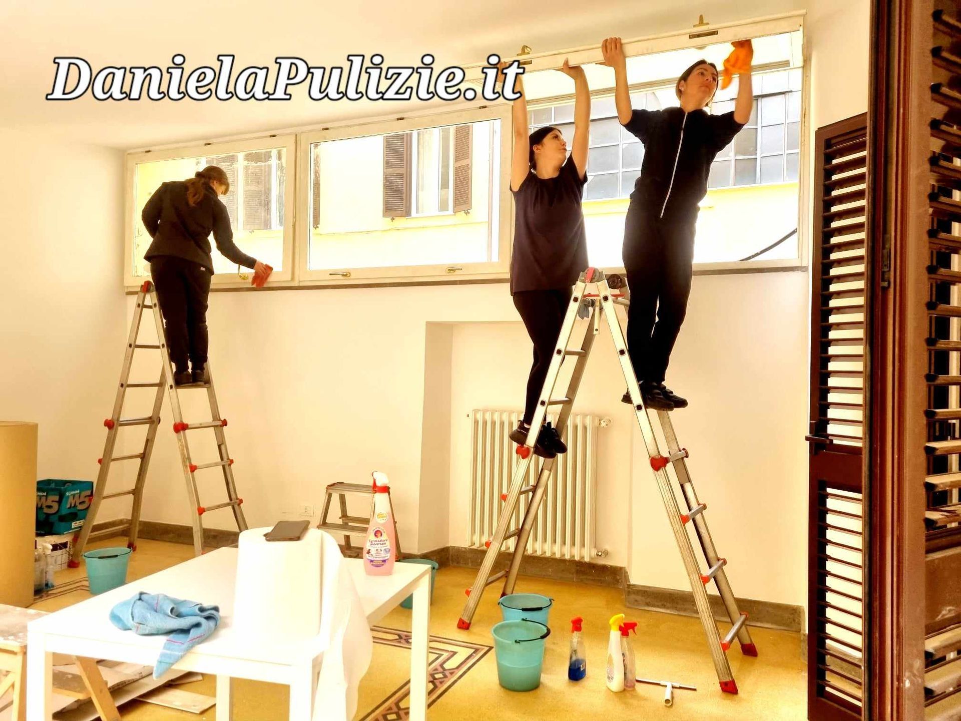 pulizia infissi dopo ristrutturazione