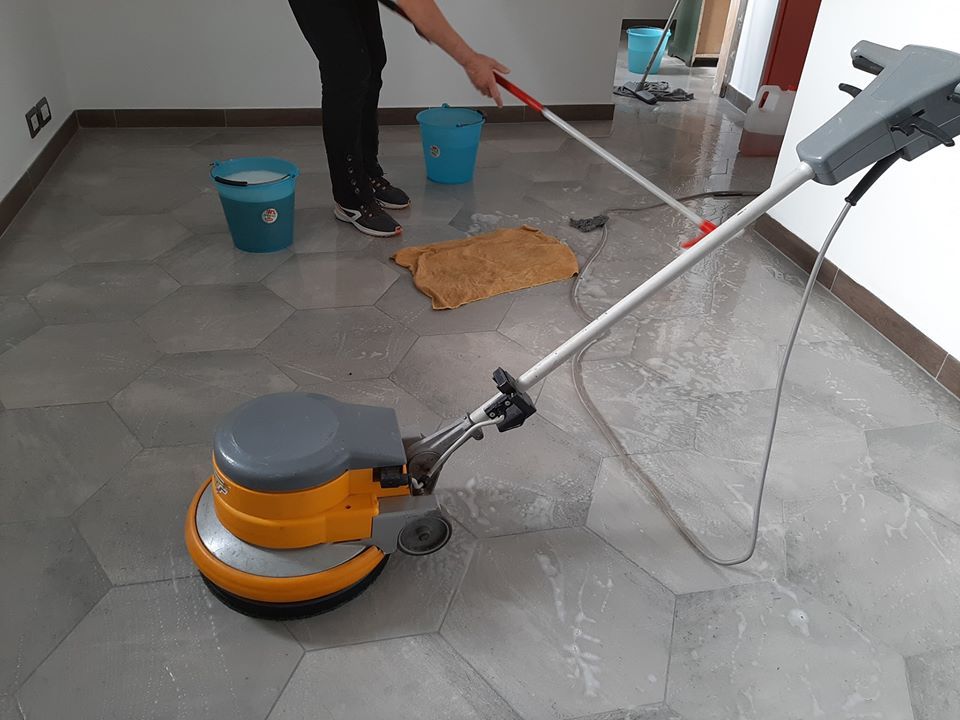 Pulizie e igienizzazione Pavimenti Roma