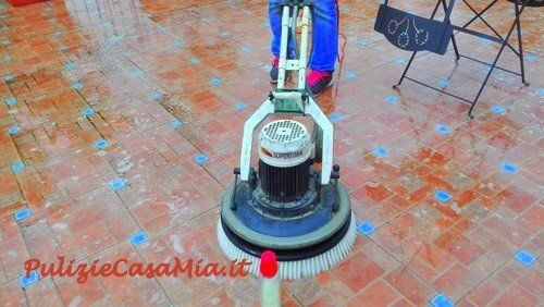 pulizie pavimenti terrazzi