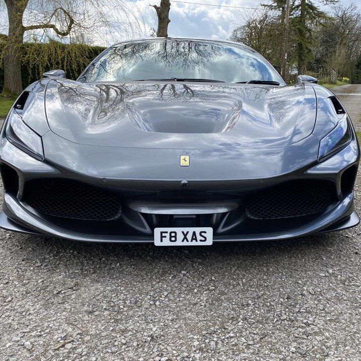 Ferrari F8 no drilling front number plate