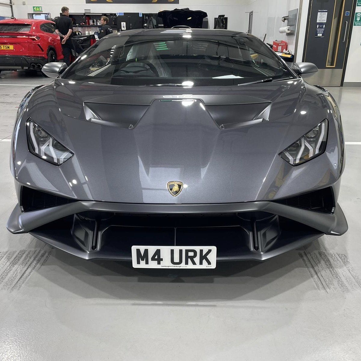 Lamborghini Huracan STO no drill front number plate