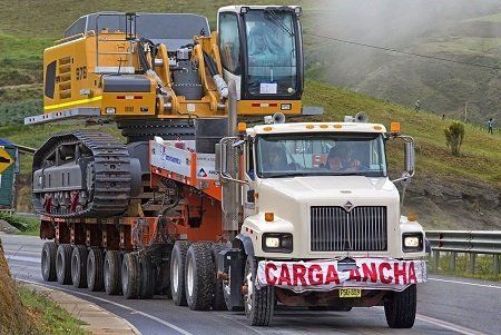 Transporte RORO, LOLO y FLOFLO a Perú