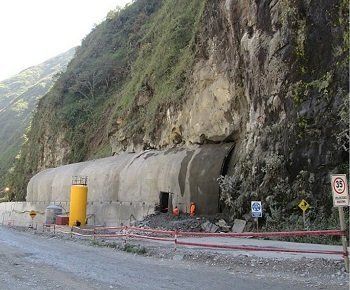 Transportar mercancía sobredimensionada a Peru
