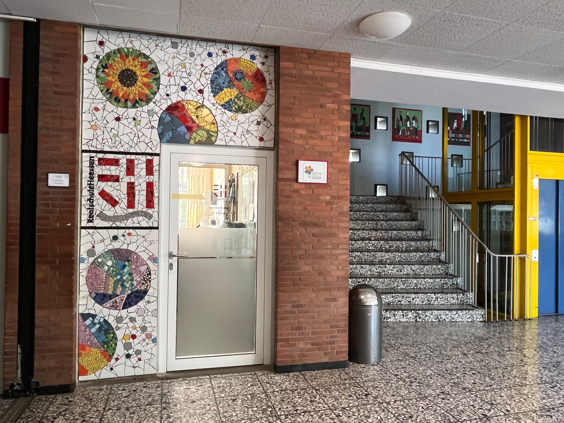 Wandmosaik in der Realschule Heessen