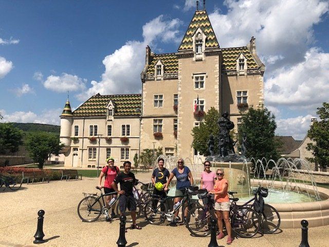 The Hospices de Beaune by bike with Bourgnogne Randonnées