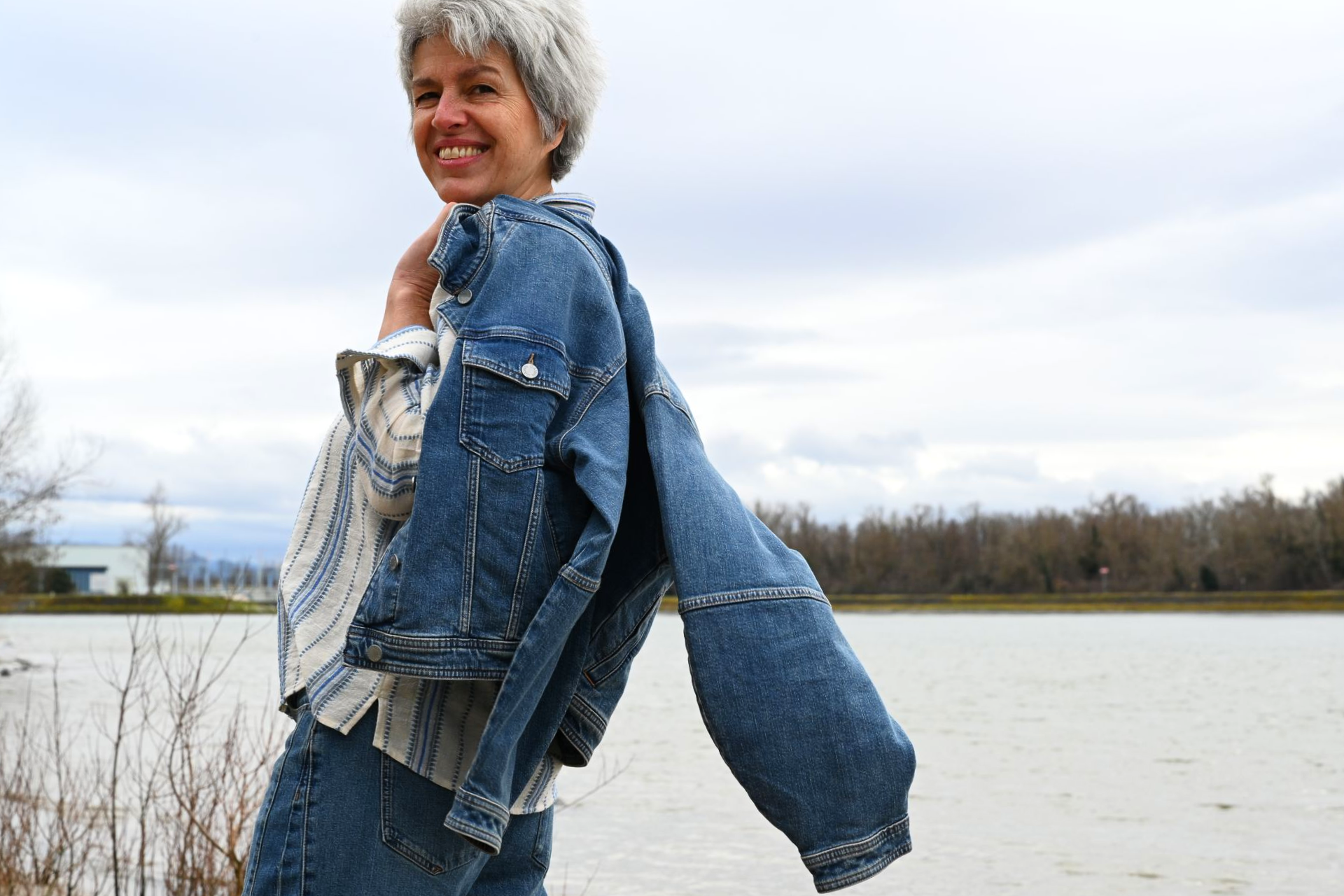 Der erste Frühlingsmode-Blog kommt gleich von oben bis unten in Jeans daher: Und zwar von DAWN