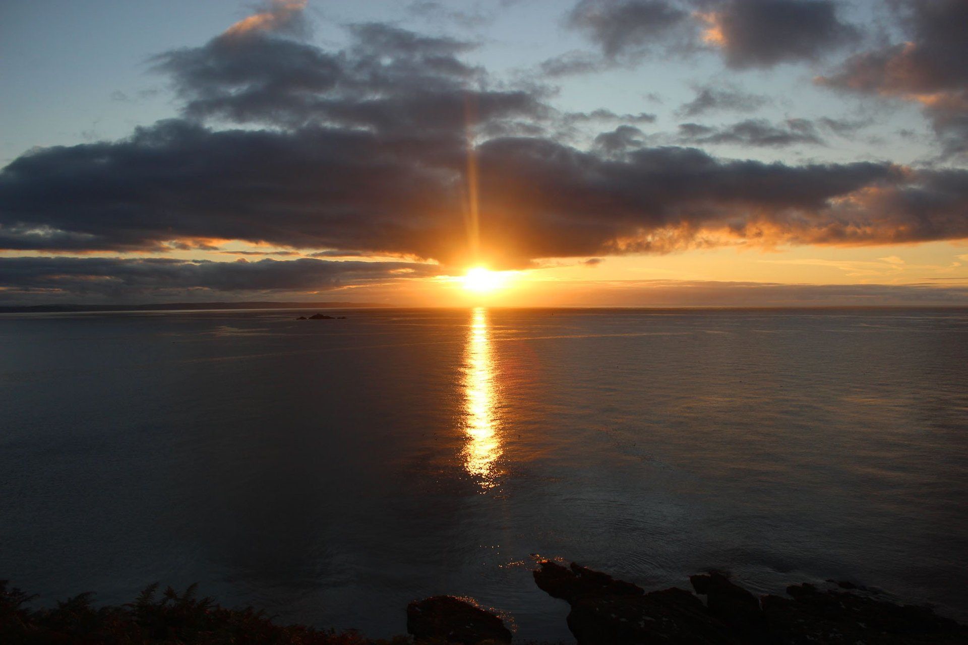 sunrise from The Gruda Silent Gull L A Kent DI Treloarr