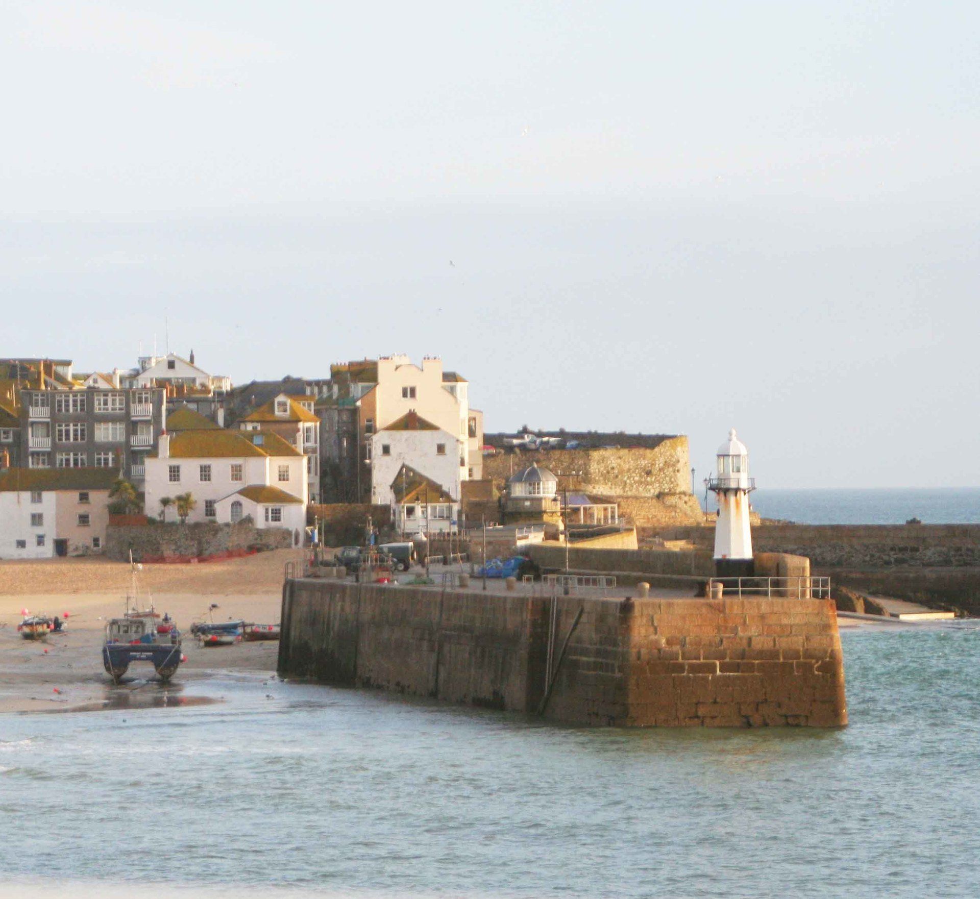 St Ives harbour Cornwall in photo gallery by L A Kent author of Broken Dove