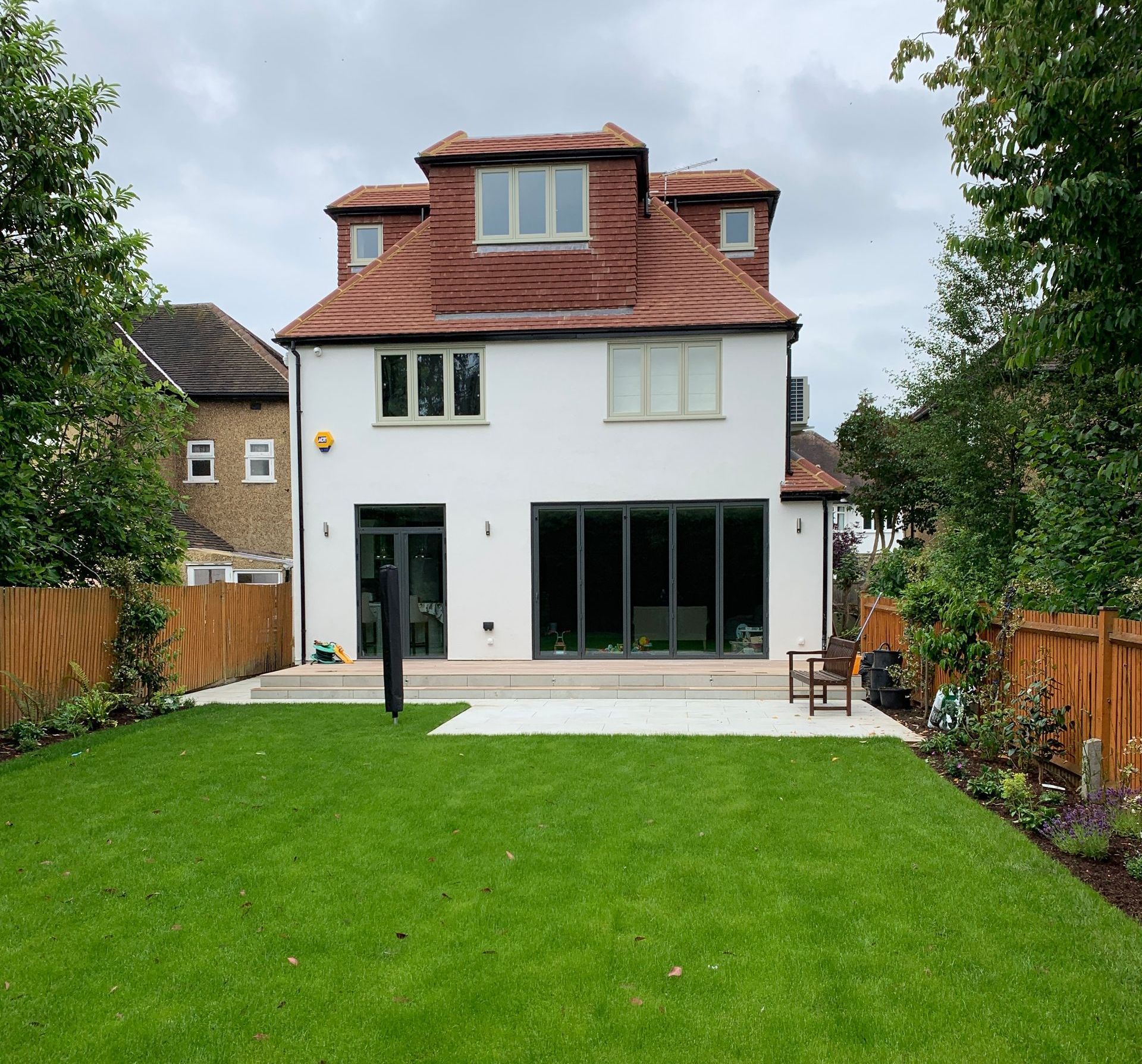 Outdoor Buildings in Surrey and Greater London