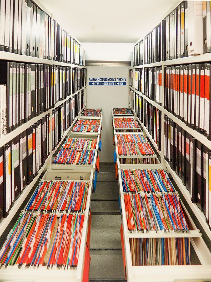 Das Prillinger Nummernsystem ist die Basis für die Ordnungsstruktur im Agrarhistorischen Archiv. Das Prillinger Nummernsystem ist die Basis für die Ordnungsstruktur im Agrarhistorischen Archiv.