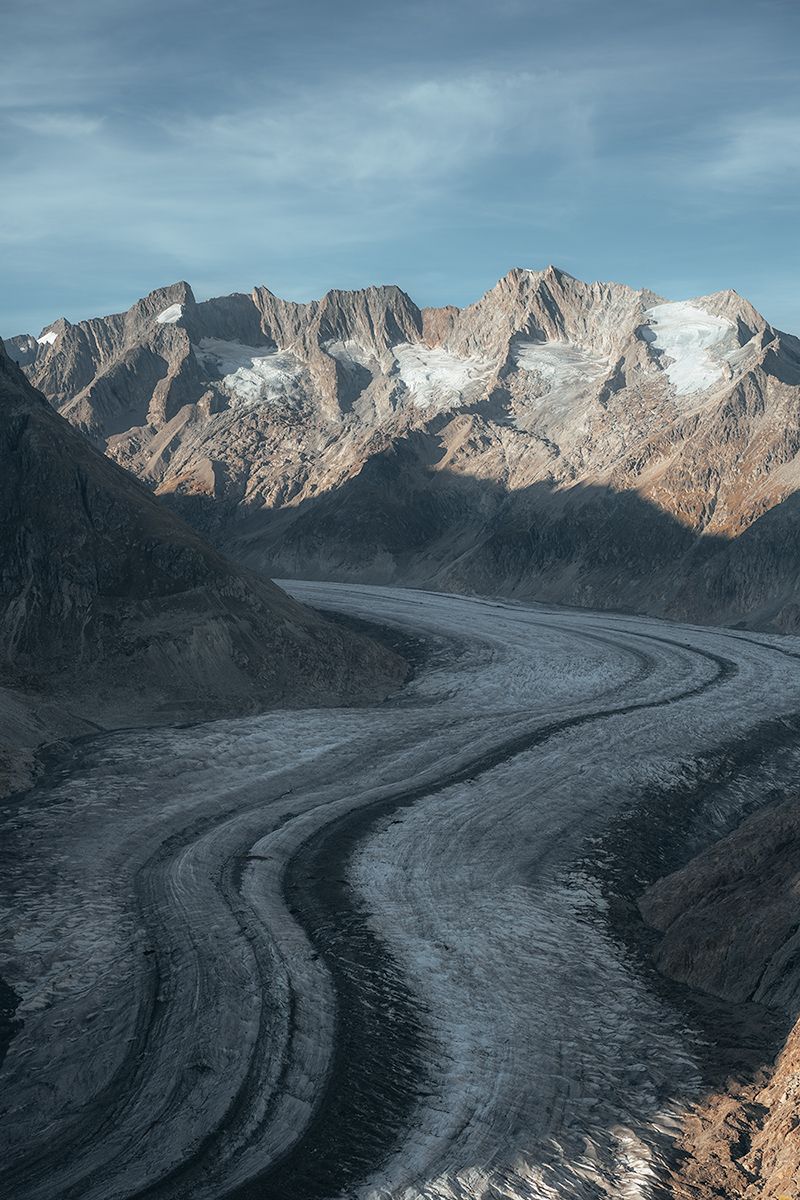 Über dem Aletsch Gletscher - Luftaufnahme der Moränen, Schweiz