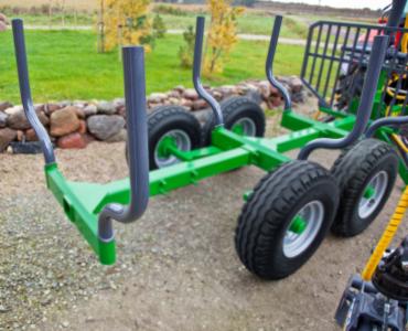 axe grue remorque C5,3 T8 Farma vendue par Giraud matériels forestiers à Noirétable