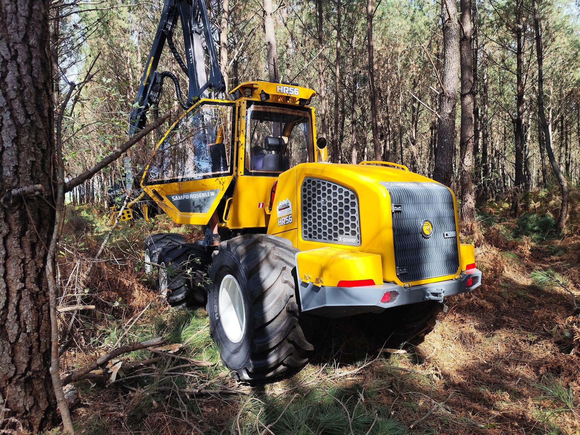 abatteuse HR56 de Smpo Rosenlew chez Giraud matériels forestiers à Noirétable