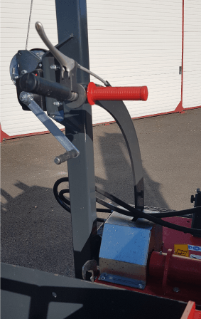 bras de scie OMA vendue par Giraud matériels forestiers à Noirétable