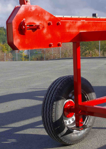 table d'alimentation OMA pour coupeur-fendeur commercialisé par giraud matériel forestiers à noirétable