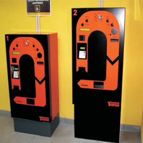 Caja automática de pago para parking público