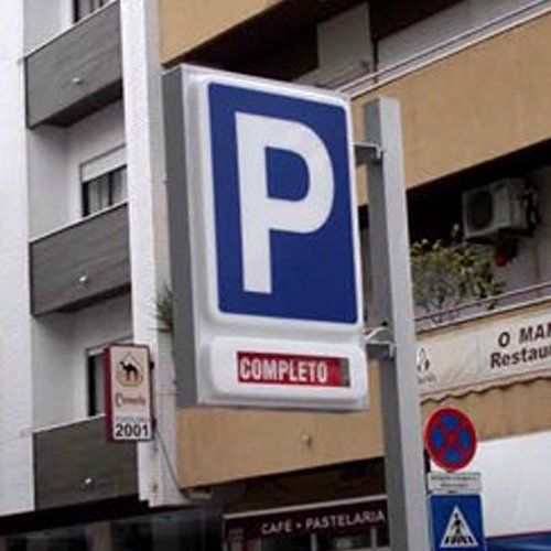 Parque de estacionamento público