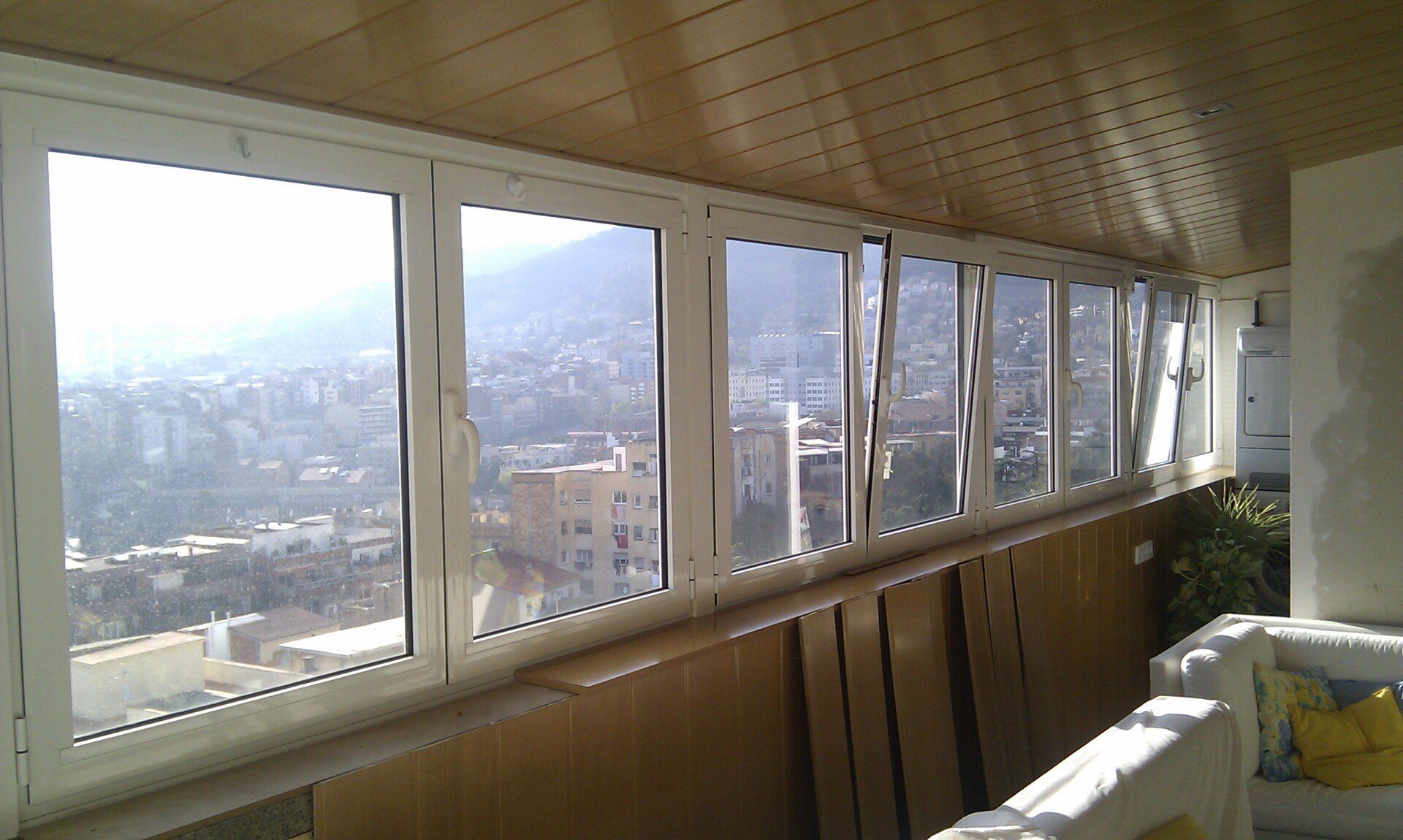 Instalación y fabricación de ventanas de hierro, aluminio PVC y acero inoxidable