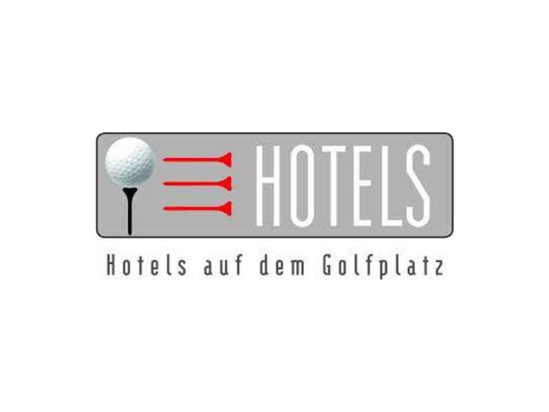 Fürstliches Golf-Resort Bad Waldsee, Golf, 45-Loch Golf-Anlage, LED Nachtgolf-Anlage, Golfschule, Golfturniere, New Course, Old Course, 9-Loch-Kurzplatz, Greenkeeping, Fürstlicher Golf-Club Oberschwaben, Fürstliches Golf-Hotel, Golf-Angebote, Golf-Schnupperkurse, Natur-Lehrpfad, Rund-Wanderwege, Kaffee, Restaurant, Vinothek, erlesene Weine, Bar, selbstgebackene Kuchen, Snacks, Mittagstisch, Sonnenterrasse, Gin - Greenkeeper's Cut, Bier vom Fass, kleine Gerichte, Burger, vegetarisch, vegan, Laktose frei, Gluten frei, Café-Restaurant Ausblick T-19, Restaurant im Hofgut