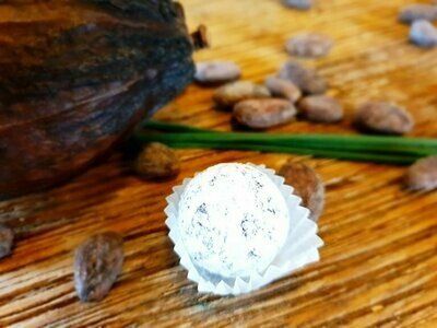 Fürstliches Golf-Resort Bad Waldsee, Golf, 45-Loch Golf-Anlage, LED Nachtgolf-Anlage, Golfschule, Golfturniere, New Course, Old Course, 9-Loch-Kurzplatz, Greenkeeping, Fürstlicher Golf-Club Oberschwaben, Fürstliches Golf-Hotel, Golf-Angebote, Golf-Schnupperkurse, Natur-Lehrpfad, Rund-Wanderwege, Kaffee, Restaurant, Vinothek, erlesene Weine, Bar, selbstgebackene Kuchen, Snacks, Mittagstisch, Sonnenterrasse, Gin - Greenkeeper's Cut, Bier vom Fass, kleine Gerichte, Burger, vegetarisch, vegan, Laktose frei, Gluten frei, Café-Restaurant Ausblick T-19, Restaurant im Hofgut