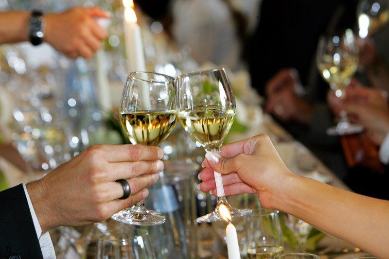 Fürstliches Golf-Resort Bad Waldsee, Golf, 45-Loch Golf-Anlage, LED Nachtgolf-Anlage, Golfschule, Golfturniere, New Course, Old Course, 9-Loch-Kurzplatz, Greenkeeping, Fürstlicher Golf-Club Oberschwaben, Fürstliches Golf-Hotel, Golf-Angebote, Golf-Schnupperkurse, Natur-Lehrpfad, Rund-Wanderwege, Kaffee, Restaurant, Vinothek, erlesene Weine, Bar, selbstgebackene Kuchen, Snacks, Mittagstisch, Sonnenterrasse, Gin - Greenkeeper's Cut, Bier vom Fass, kleine Gerichte, Burger, vegetarisch, vegan, Laktose frei, Gluten frei, Café-Restaurant Ausblick T-19, Restaurant im Hofgut