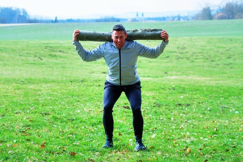 Fürstliches Golf-Resort Bad Waldsee, Golf, 45-Loch Golf-Anlage, LED Nachtgolf-Anlage, Golfschule, Golfturniere, New Course, Old Course, 9-Loch-Kurzplatz, Greenkeeping, Fürstlicher Golf-Club Oberschwaben, Fürstliches Golf-Hotel, Golf-Angebote, Golf-Schnupperkurse, Natur-Lehrpfad, Rund-Wanderwege, Kaffee, Restaurant, Vinothek, erlesene Weine, Bar, selbstgebackene Kuchen, Snacks, Mittagstisch, Sonnenterrasse, Gin - Greenkeeper's Cut, Bier vom Fass, kleine Gerichte, Burger, vegetarisch, vegan, Laktose frei, Gluten frei, Café-Restaurant Ausblick T-19, Restaurant im Hofgut