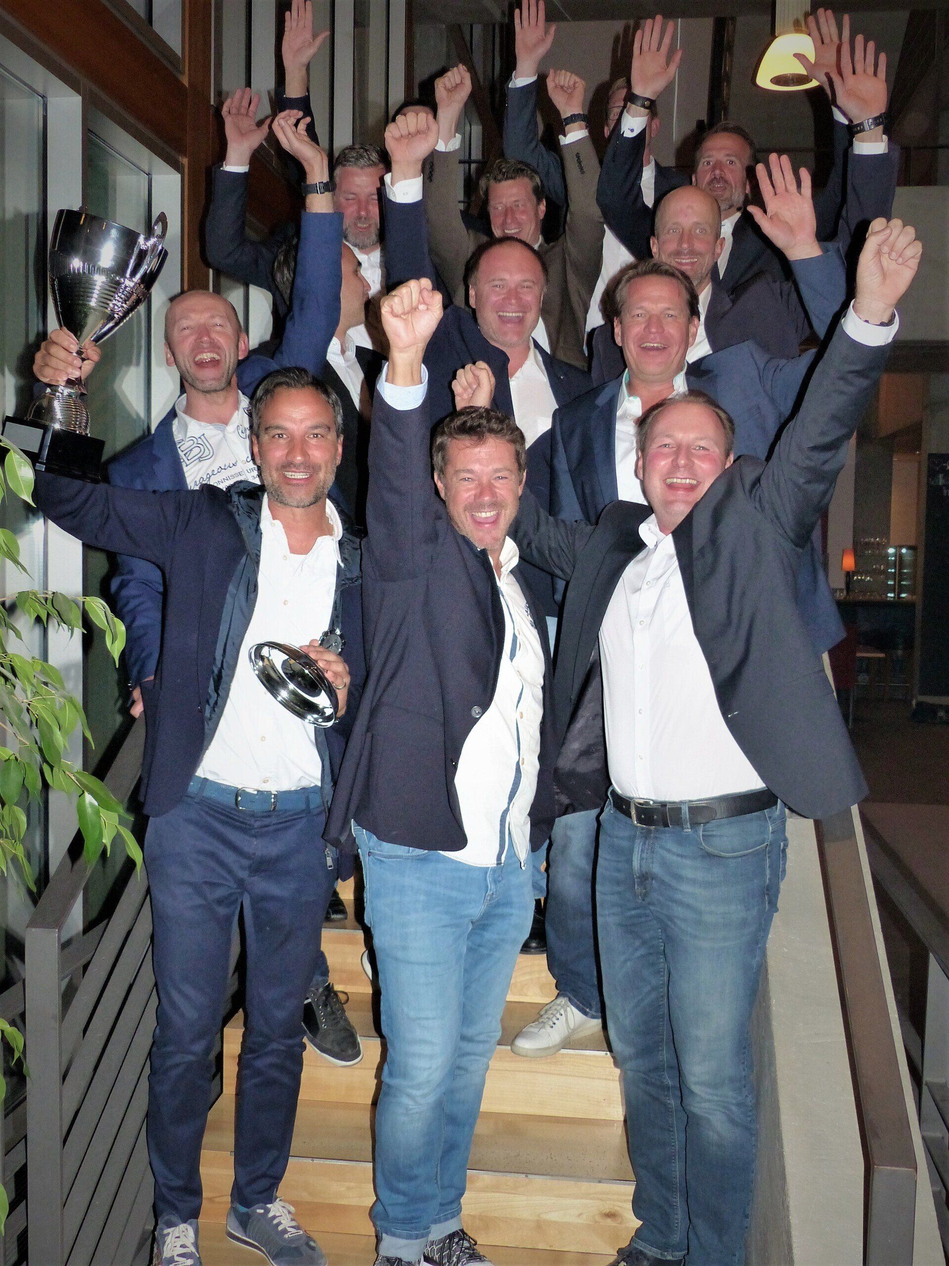 Fürstliches Golf-Resort Bad Waldsee, Golf, 45-Loch Golf-Anlage, LED Nachtgolf-Anlage, Golfschule, Golfturniere, New Course, Old Course, 9-Loch-Kurzplatz, Greenkeeping, Fürstlicher Golf-Club Oberschwaben, Fürstliches Golf-Hotel, Golf-Angebote, Golf-Schnupperkurse, Natur-Lehrpfad, Rund-Wanderwege, Kaffee, Restaurant, Vinothek, erlesene Weine, Bar, selbstgebackene Kuchen, Snacks, Mittagstisch, Sonnenterrasse, Gin - Greenkeeper's Cut, Bier vom Fass, kleine Gerichte, Burger, vegetarisch, vegan, Laktose frei, Gluten frei, Café-Restaurant Ausblick T-19, Restaurant im Hofgut