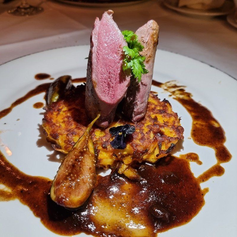 Restaurant im Hofgut, Spezialitäten Bad Waldsee, vegan, vegetarisch, Laktose frei, immer ein Genuss. Weinberatung durch Sommelier Martin Wochner