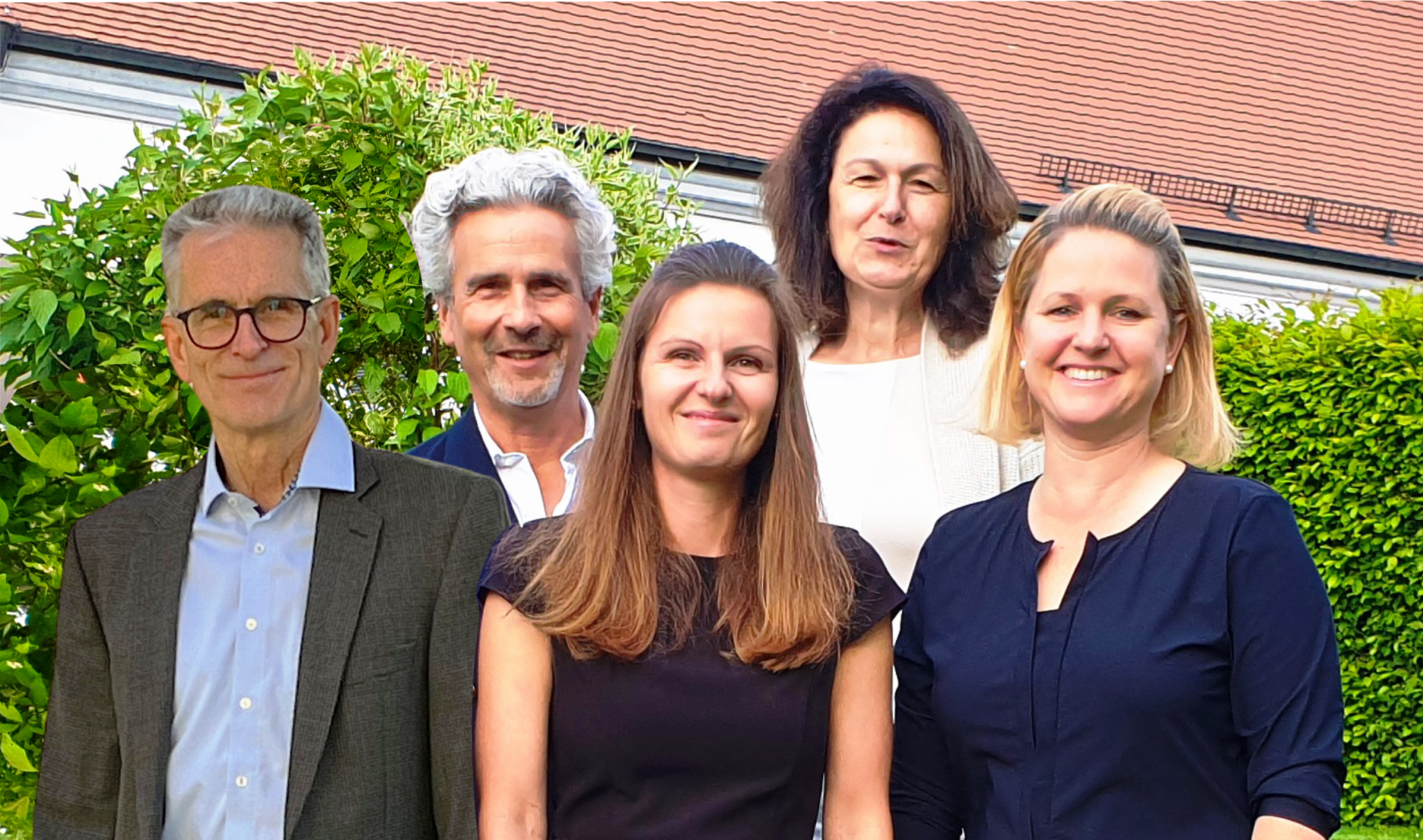 Fürstliches Golf-Resort Bad Waldsee, Golf, 45-Loch Golf-Anlage, LED Nachtgolf-Anlage, Golfschule, Golfturniere, New Course, Old Course, 9-Loch-Kurzplatz, Greenkeeping, Fürstlicher Golf-Club Oberschwaben, Fürstliches Golf-Hotel, Golf-Angebote, Golf-Schnupperkurse, Natur-Lehrpfad, Rund-Wanderwege, Kaffee, Restaurant, Vinothek, erlesene Weine, Bar, selbstgebackene Kuchen, Snacks, Mittagstisch, Sonnenterrasse, Gin - Greenkeeper's Cut, Bier vom Fass, kleine Gerichte, Burger, vegetarisch, vegan, Laktose frei, Gluten frei, Café-Restaurant Ausblick T-19, Restaurant im Hofgut