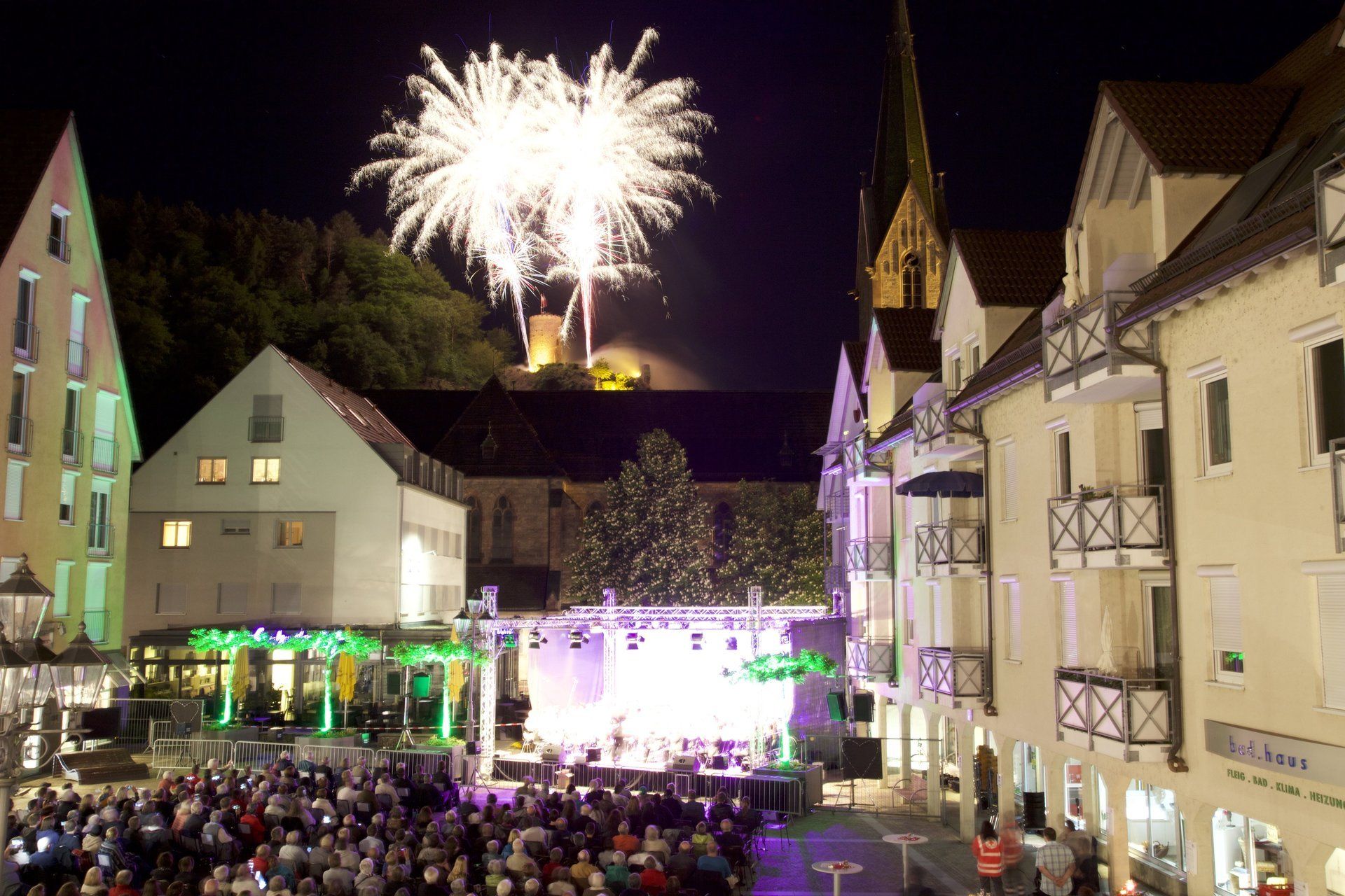Die Stadtkapelle Hausach bei einem Konzert in der Stadt Hausach, musikalisches Herz der Region.
