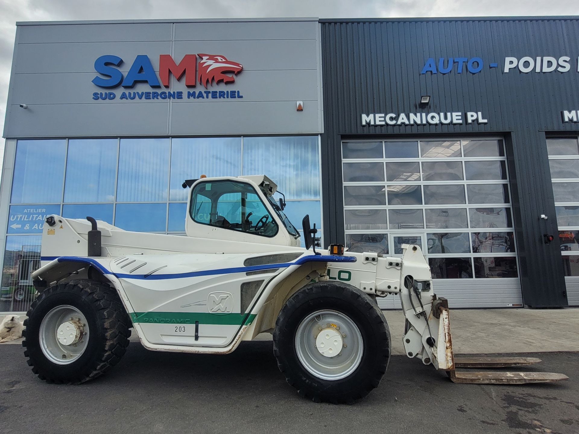 Chariot télescopique Merlo P65.14 HM