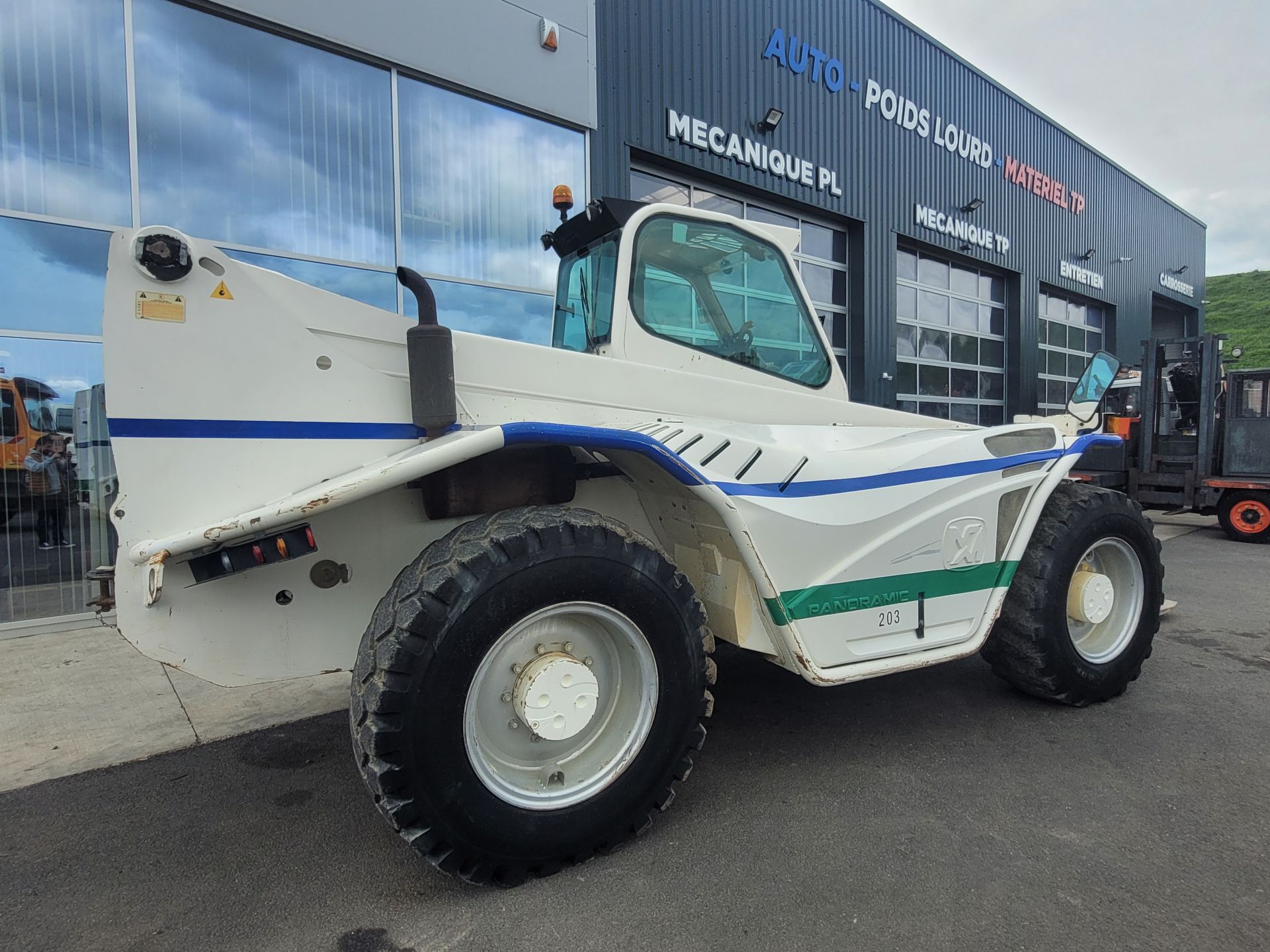 Chariot télescopique Merlo P65.14 HM