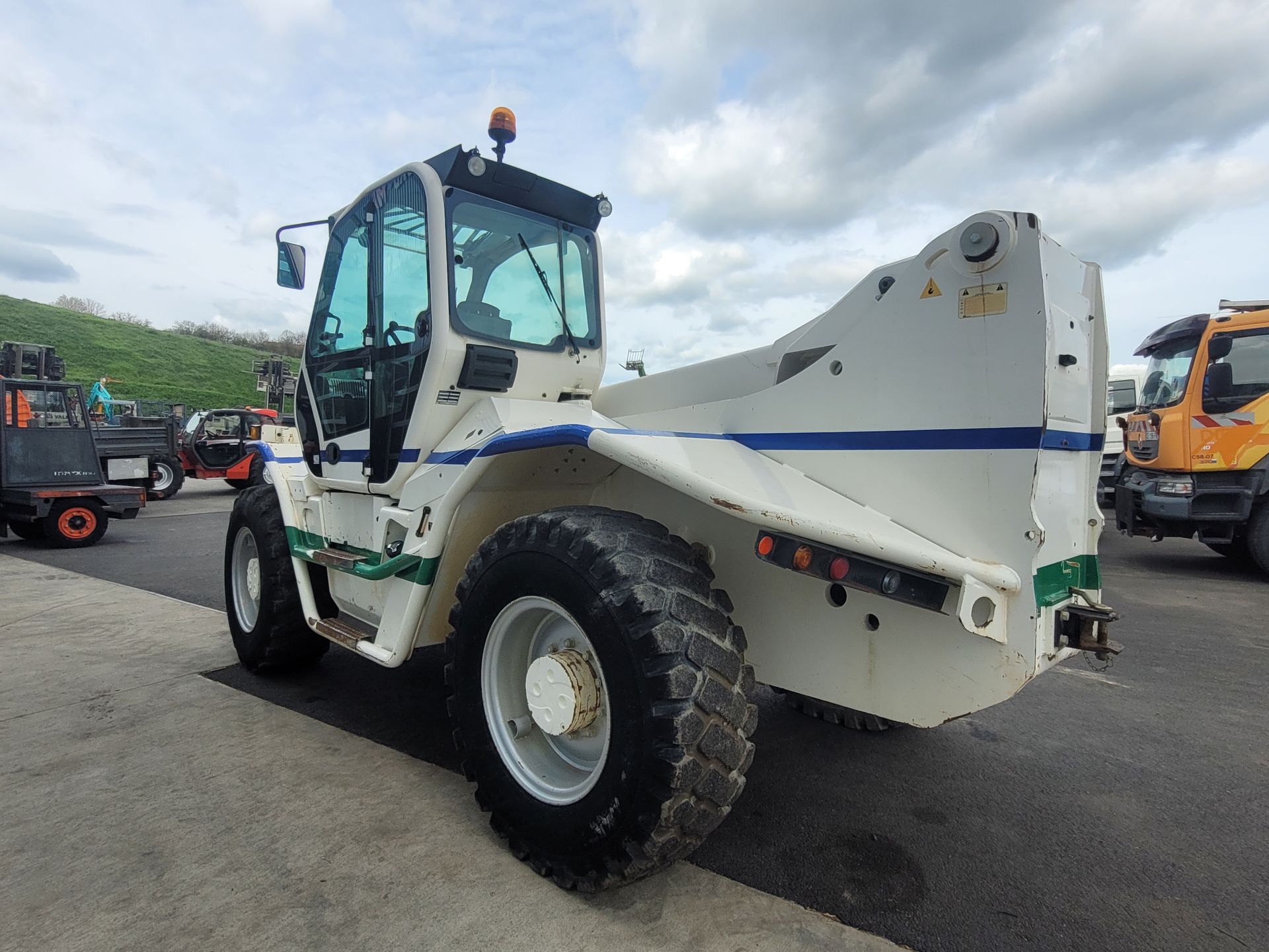 Chariot télescopique Merlo P65.14 HM