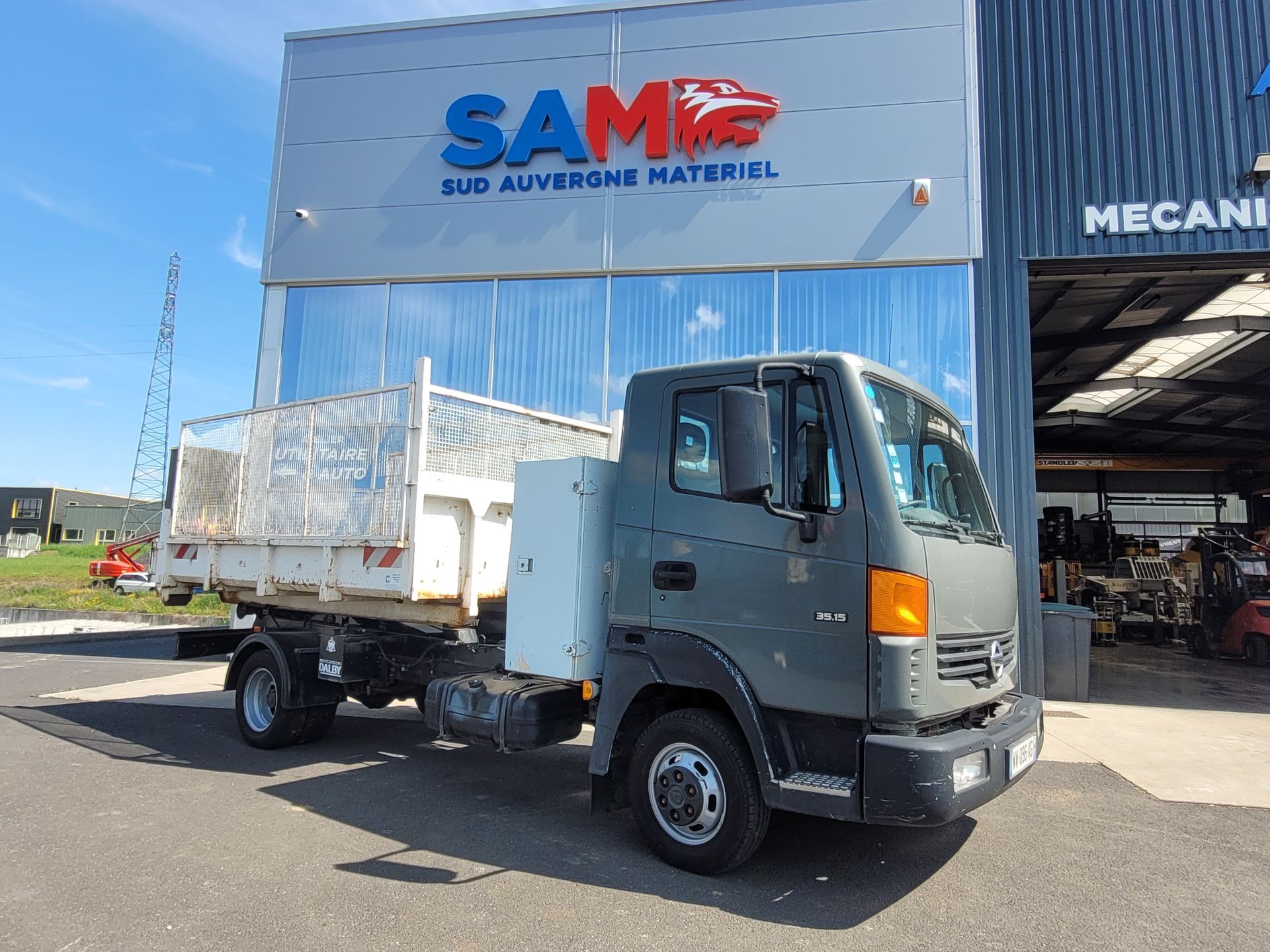 Nissan Atleon 35-15 Polybenne Dalby *ABSENCE DE DOCUMENTS