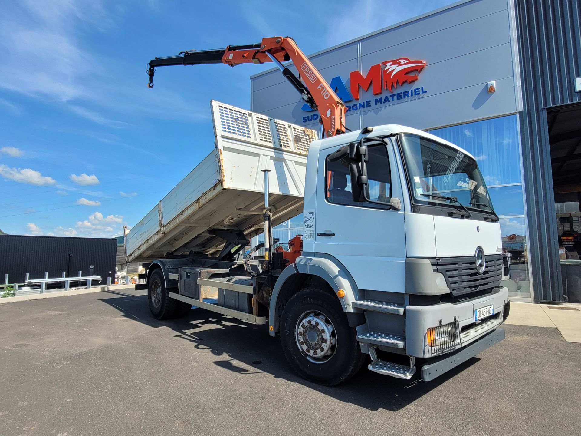 Mercedes-Benz 1828 4x2