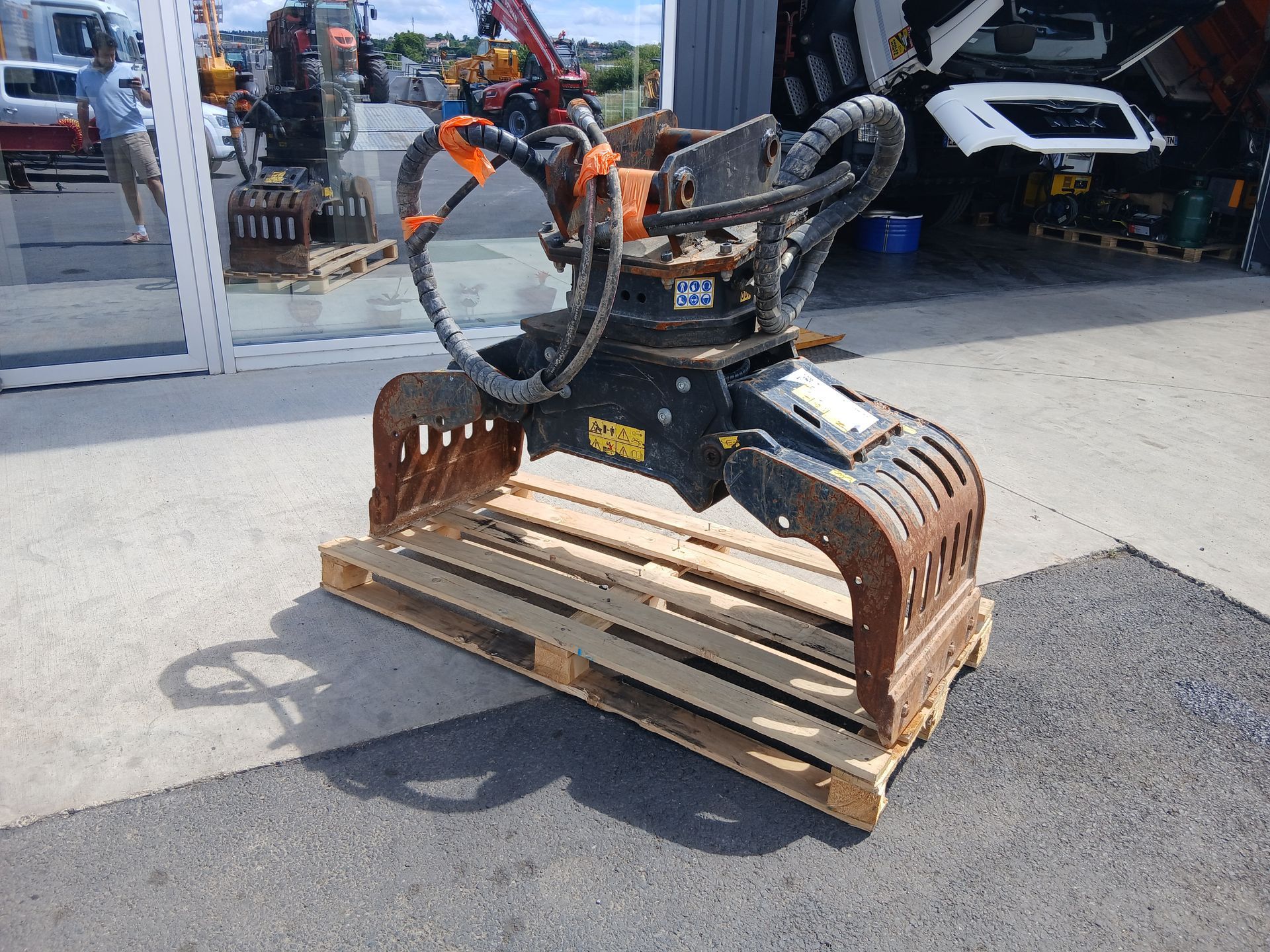 PINCE DE TRI MB-G500 S4 2024
