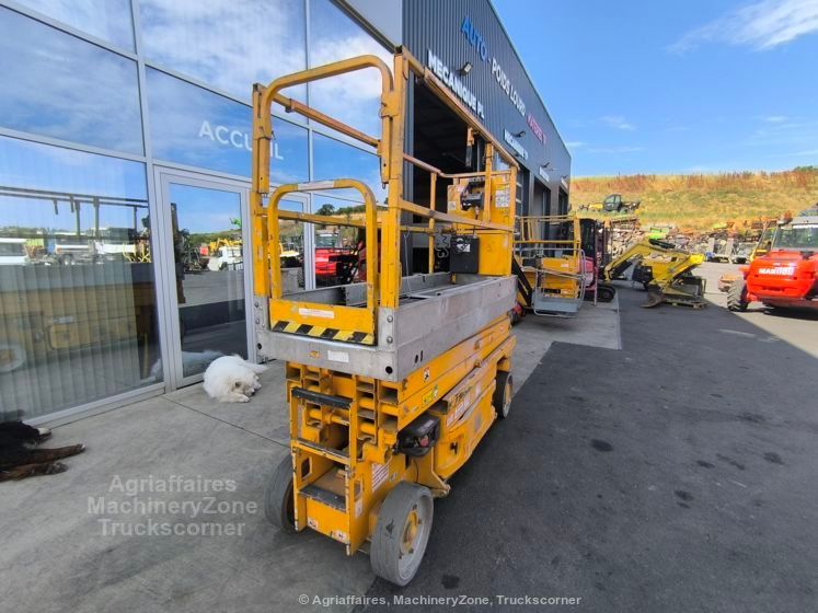 JLG 2030 ES