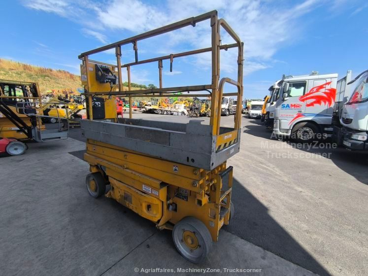 JLG 2030 ES