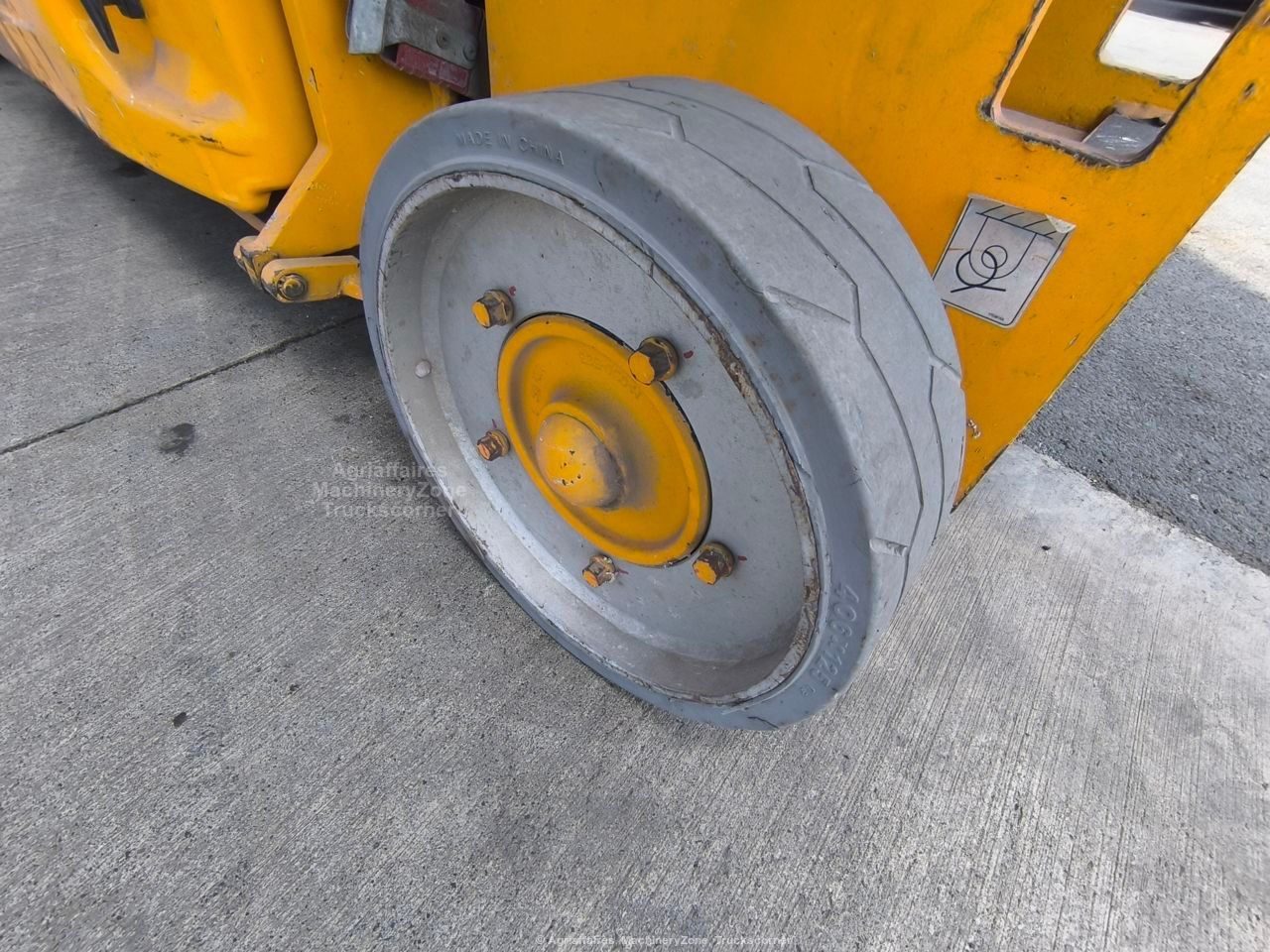 JLG 2030 ES