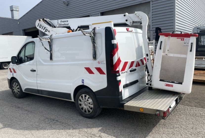 Nacelle France Elevateur 10,0m sur Renault TRAFIC
