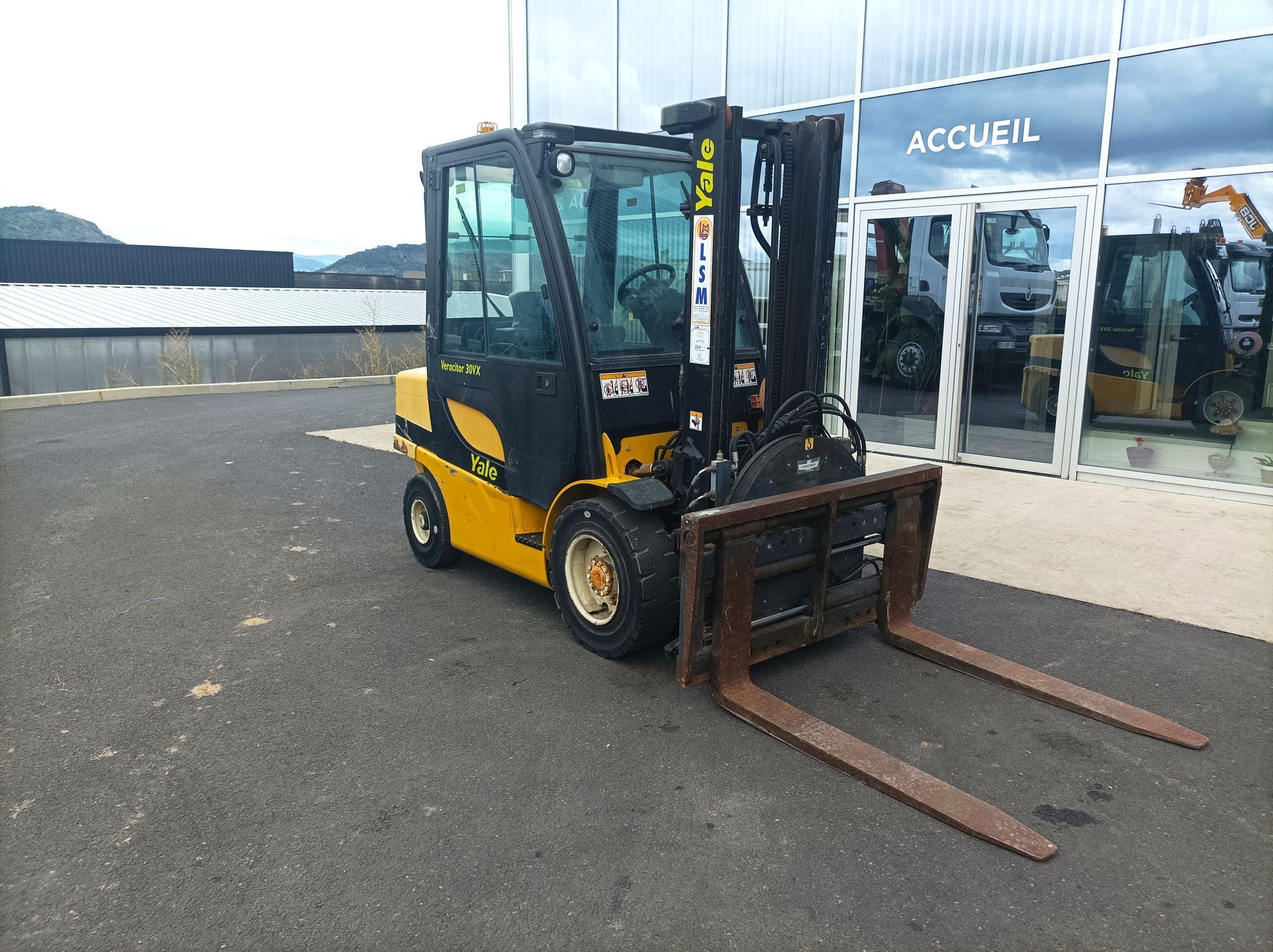 Chariot Yale GDP30VX