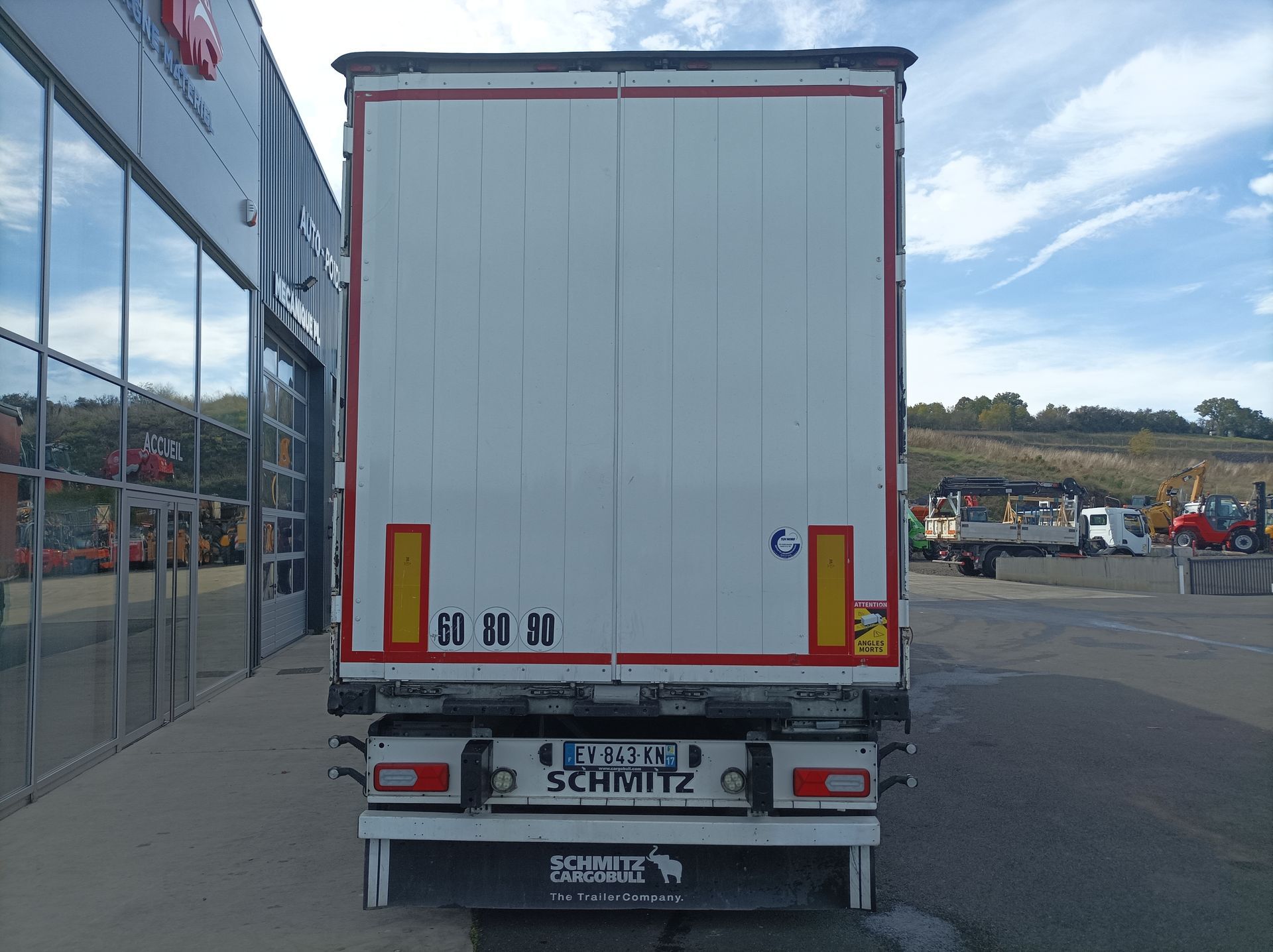 Semi remorque bâchée Tautliner SCHMITZ CARGOBULL