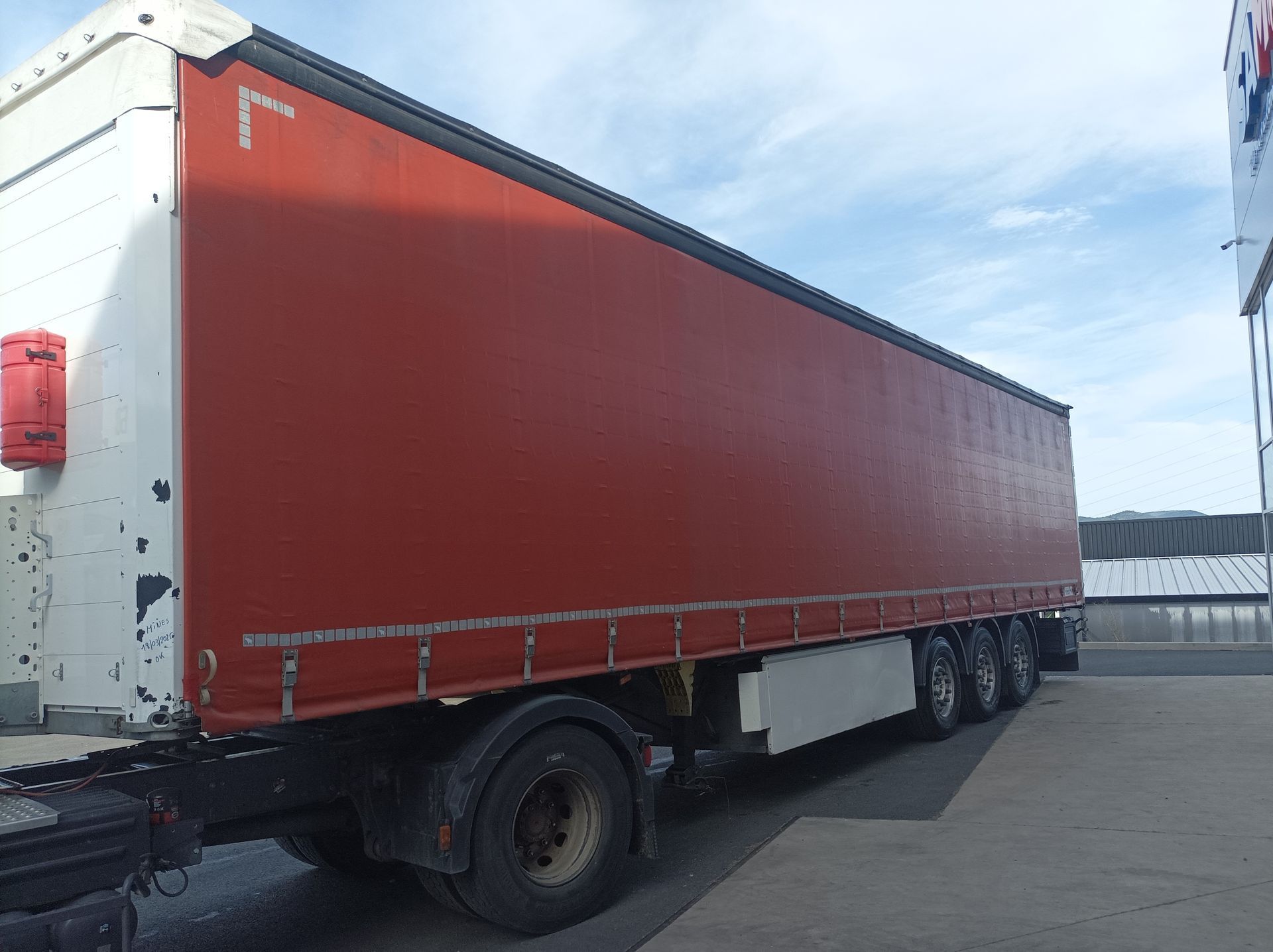 Semi remorque bâchée Tautliner SCHMITZ CARGOBULL