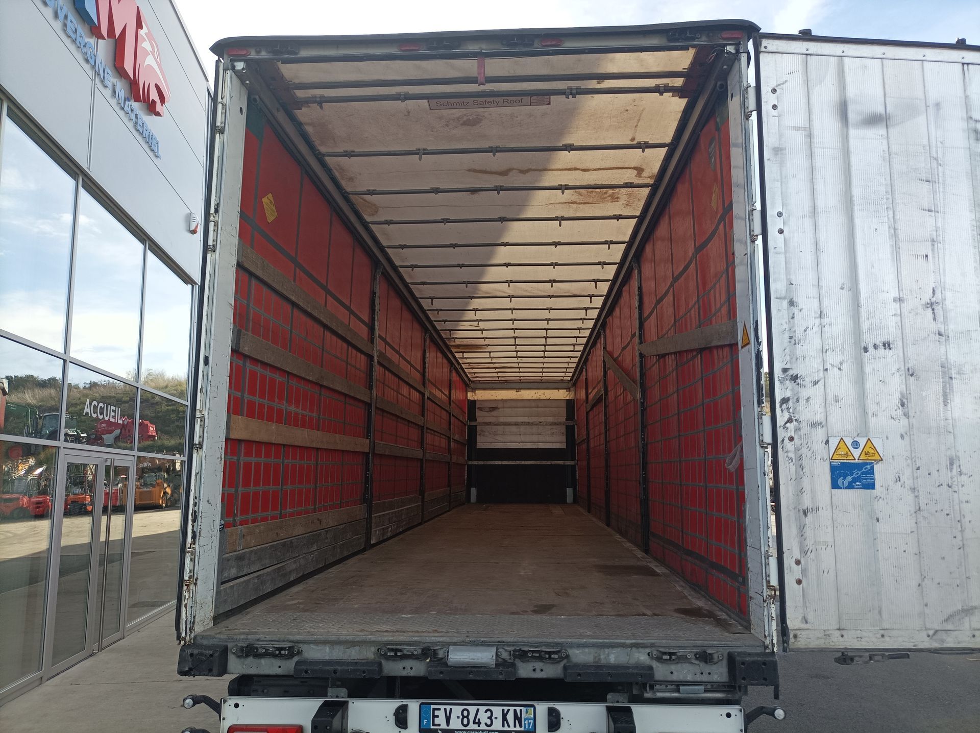 Semi remorque bâchée Tautliner SCHMITZ CARGOBULL