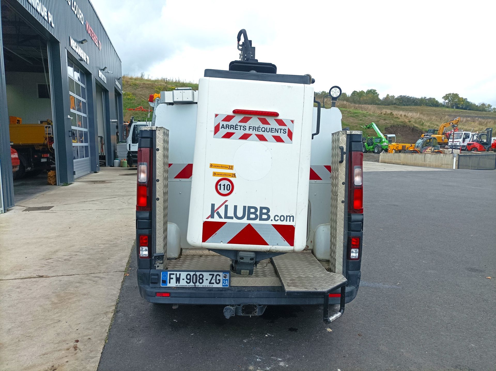 Nacelle KLUBB 10,5m sur Renault Trafic