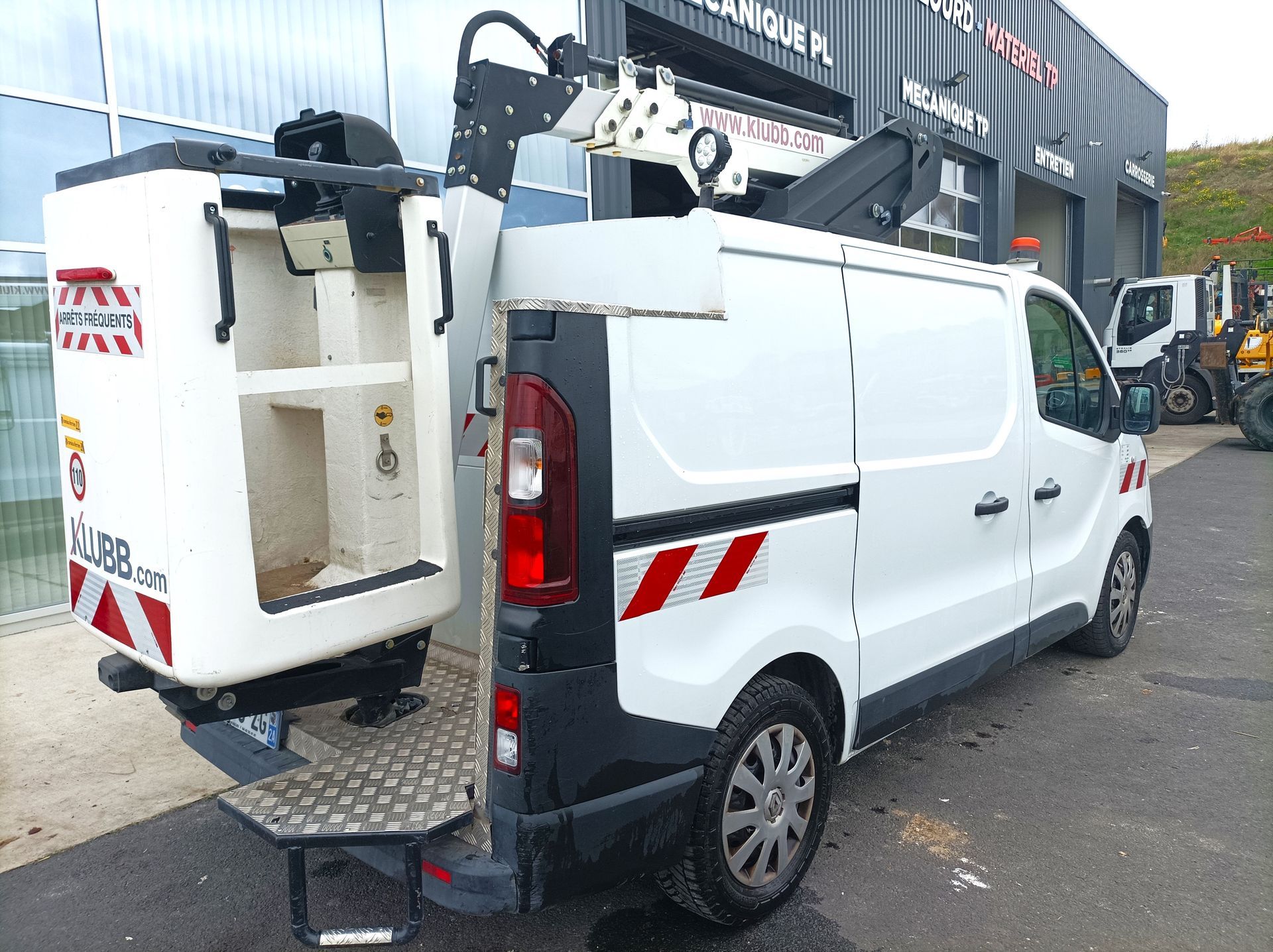 Nacelle KLUBB 10,5m sur Renault Trafic